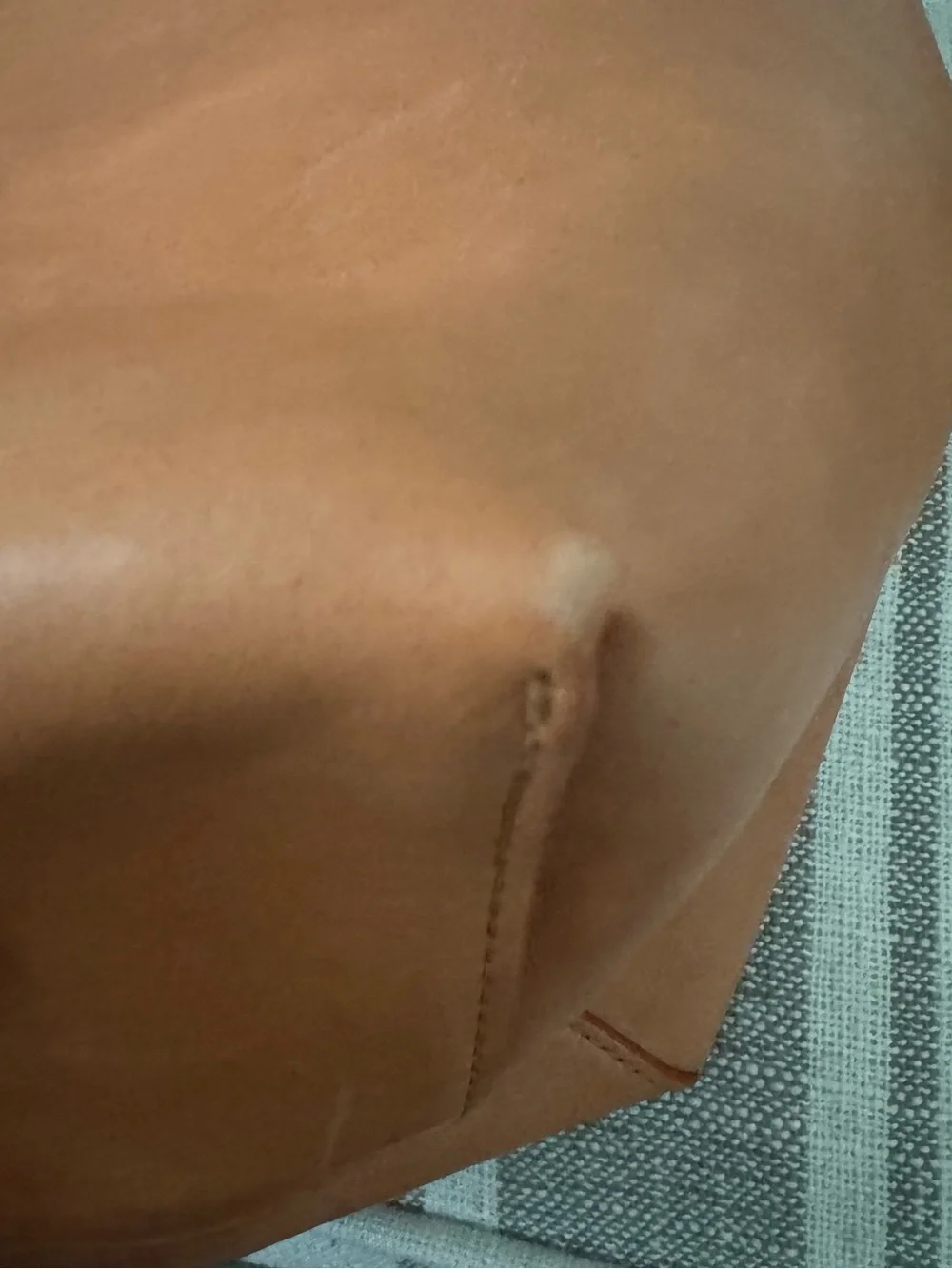 Mansur Gavriel mansur gavriel